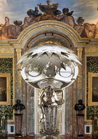 MURAKAMI VERSAILLES - Perrotin