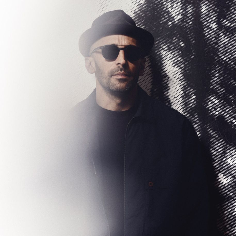 JR - Artist - Perrotin