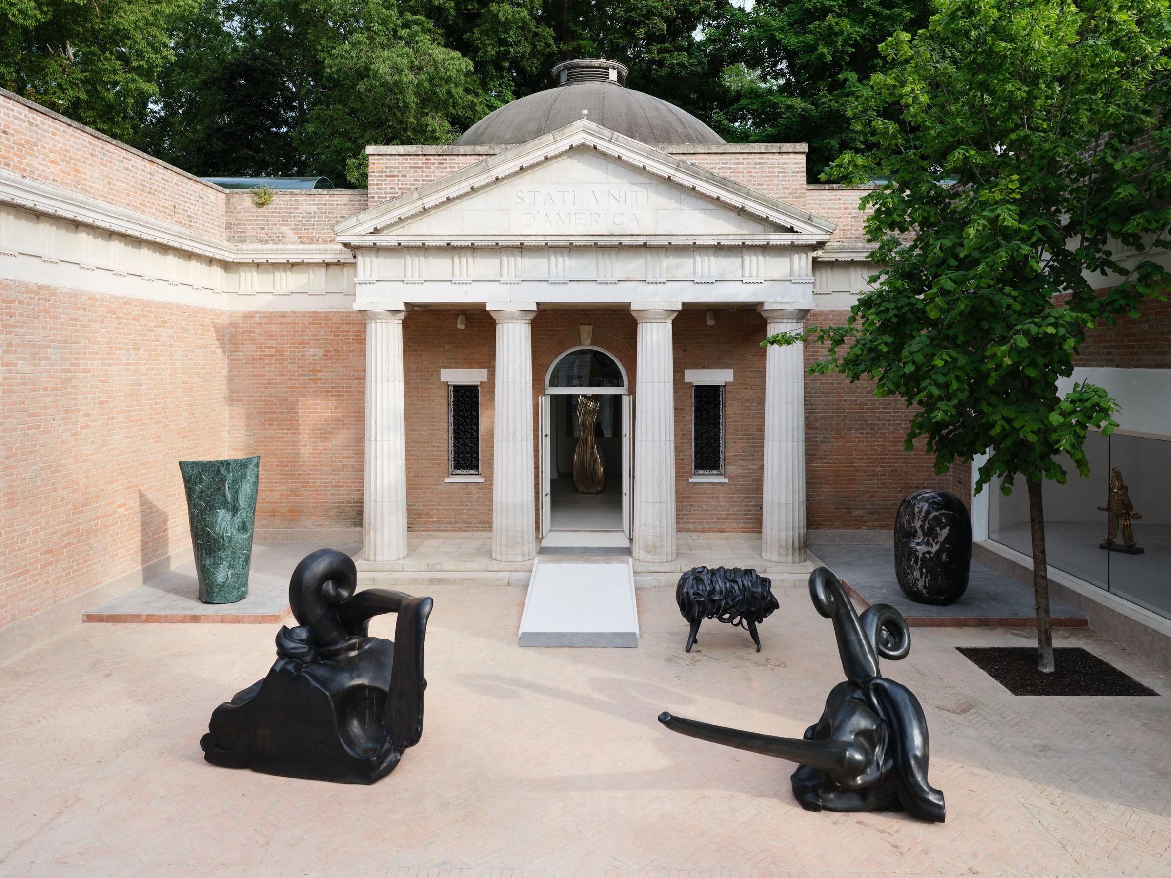 Alma Allen - Perrotin