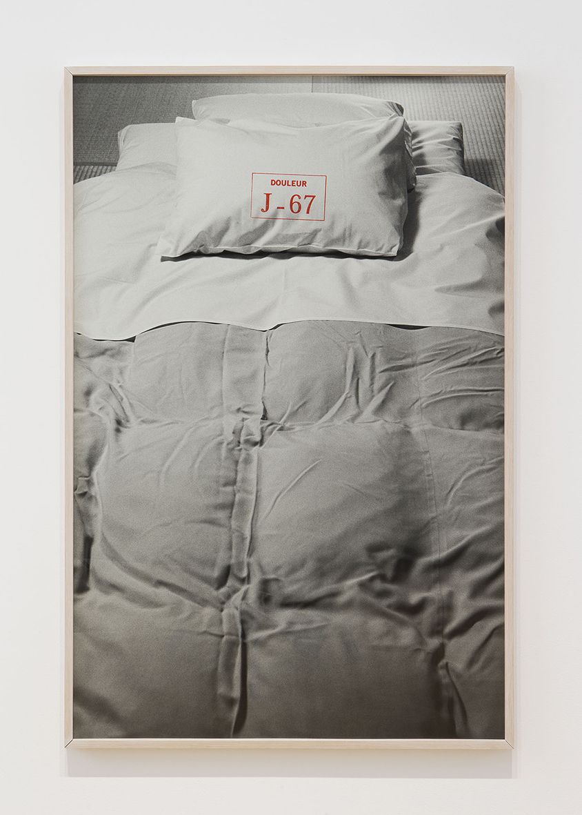 Douleur exquise, J-67 (lit) by Sophie CALLE - Perrotin