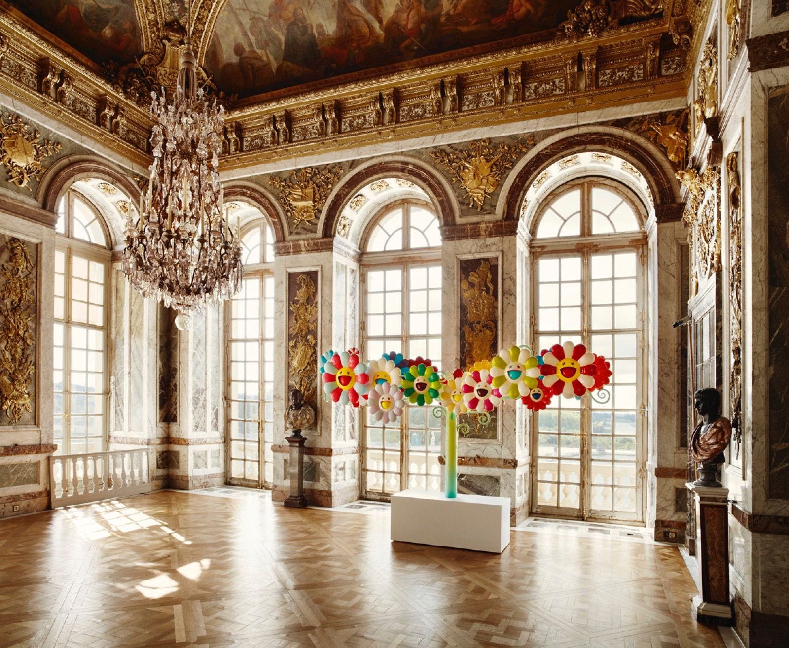 MURAKAMI VERSAILLES slideshow - Perrotin