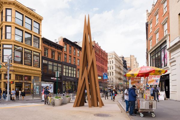 Bernar Venet — 9 Acute Unequal Angles