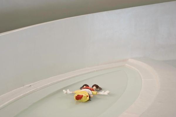 Maurizio CATTELAN — Daddy Daddy