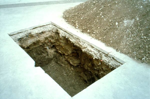 Maurizio CATTELAN — Untitled