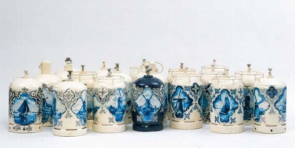 Wim DELVOYE — Gas Cannisters