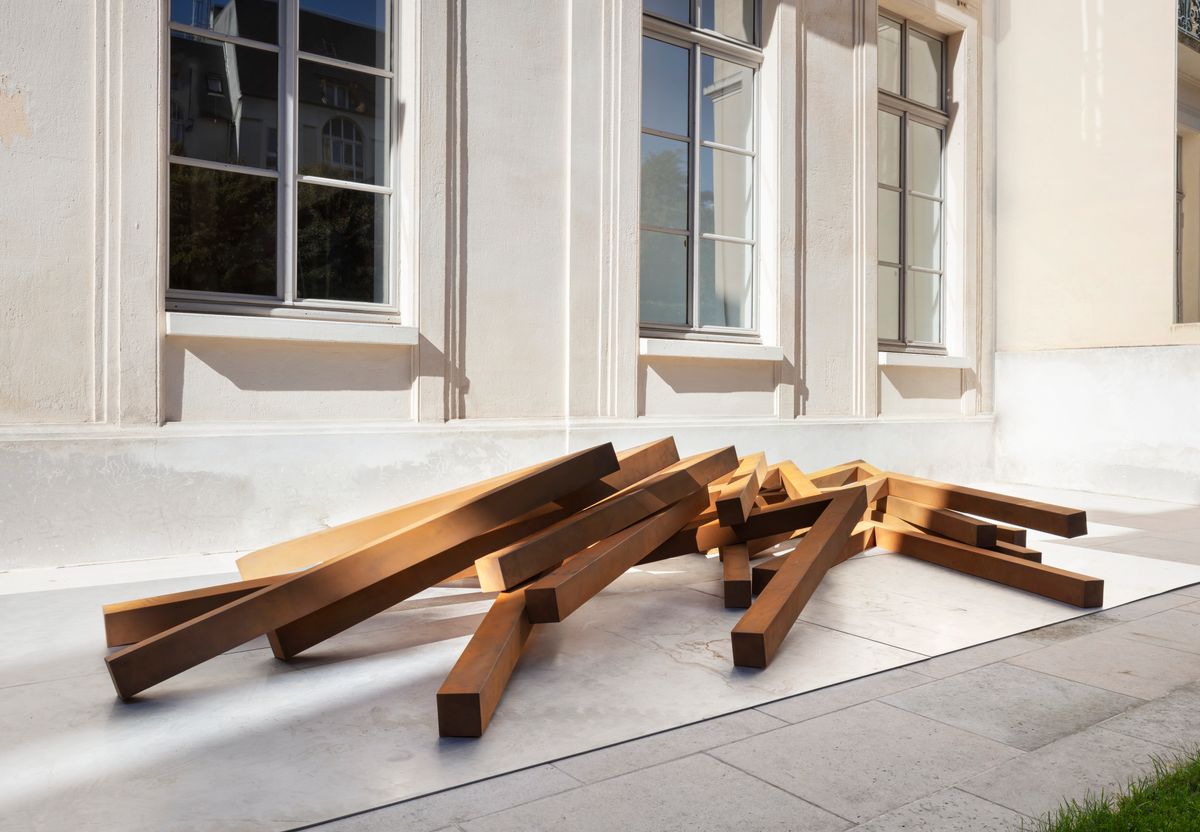 Bernar Venet - Artist - Perrotin