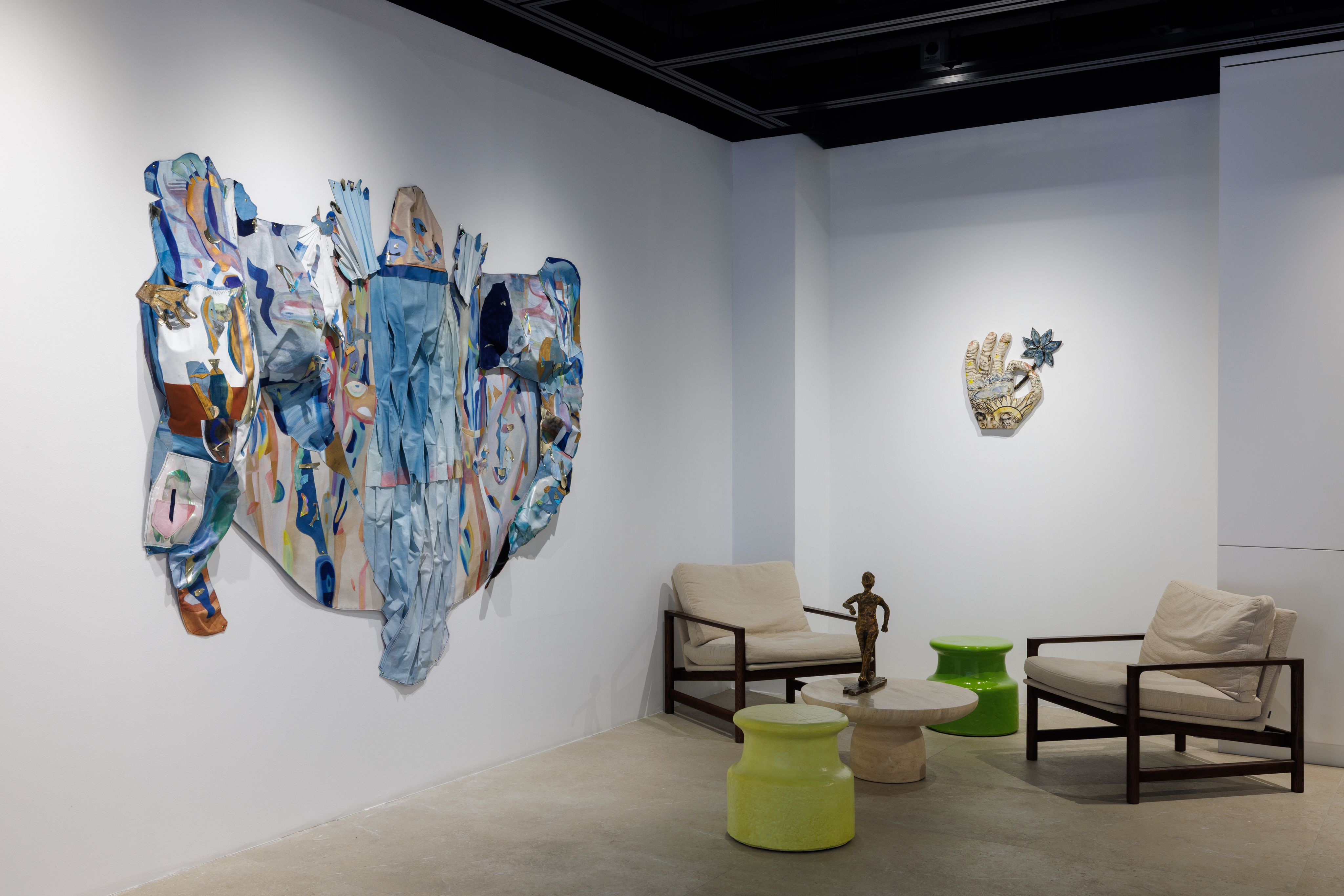 Bae_Lee_View of the group exhibition "Sound of water " Perrotin, Dubai (&Eacute;mirats arabes unis), 2025_